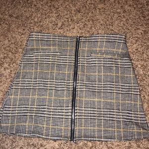 Yellow black plaid skirt